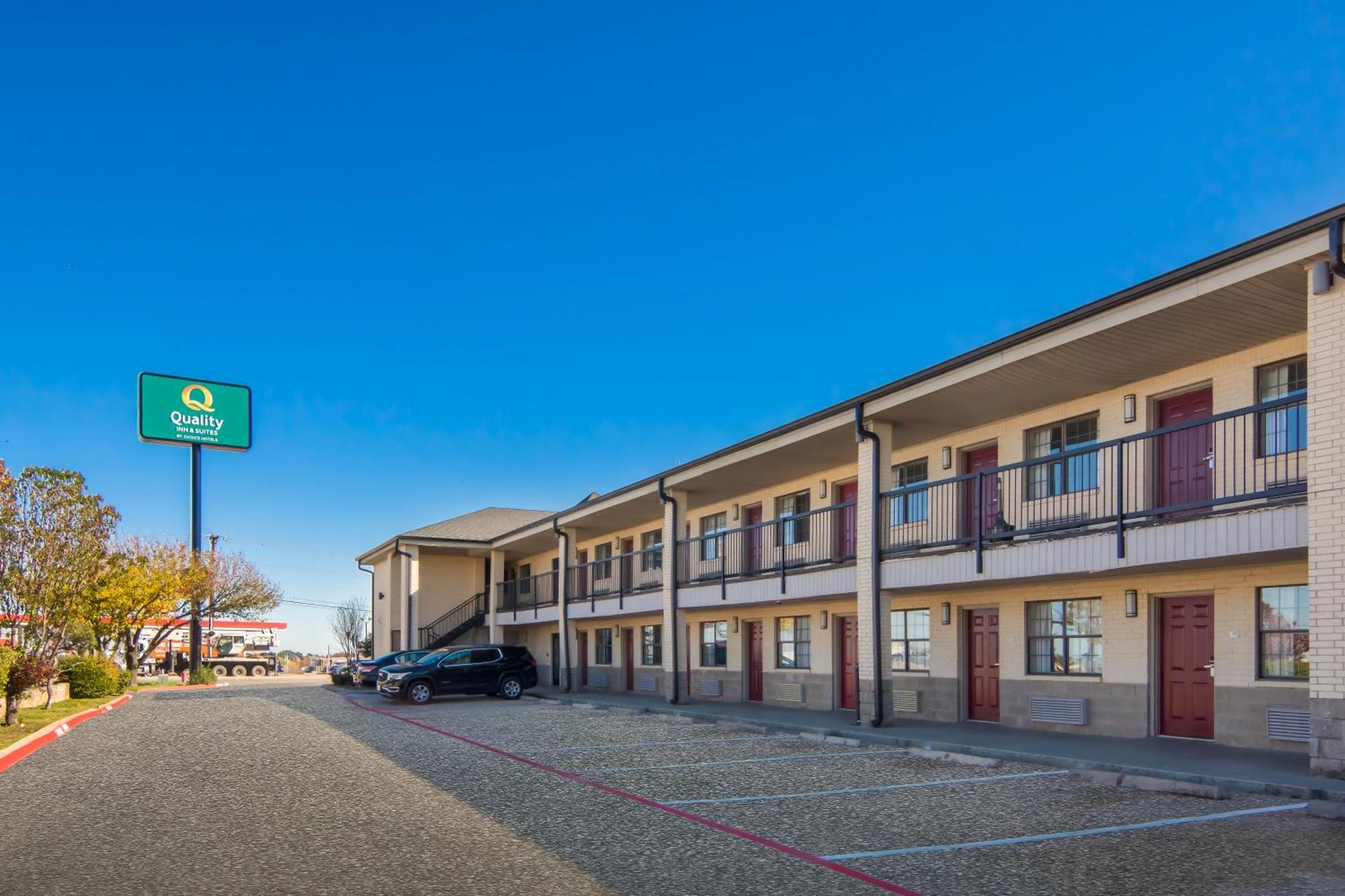 Quality Inn & Suites Weatherford Ngoại thất bức ảnh